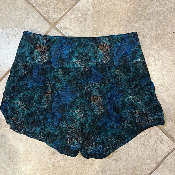 Constantly Varied Gear Don’t Be Koi Athletic Running Shorts XS - Picture 7 of 7